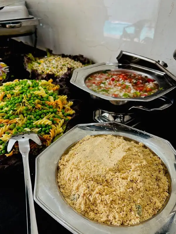 Estação de crepe gourmet preparada na hora para festa infantil no Espaço Big House